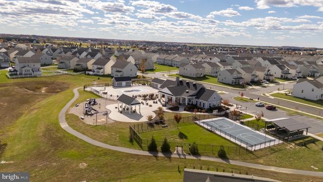 527 SWANSEA DR, Middletown, DE 19709