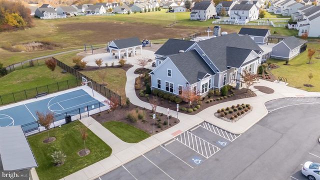 527 SWANSEA DR, Middletown, DE 19709