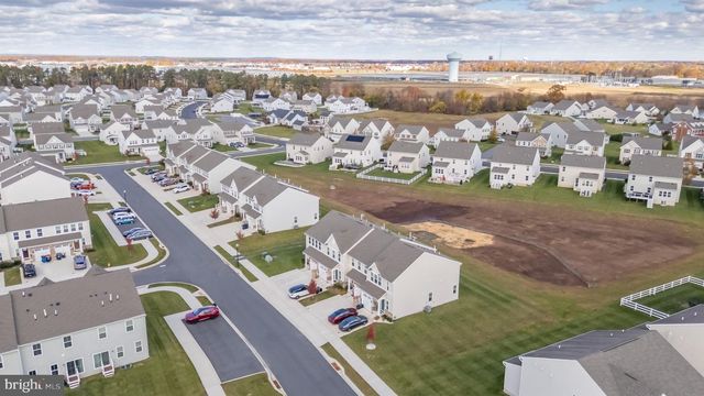 527 SWANSEA DR, Middletown, DE 19709