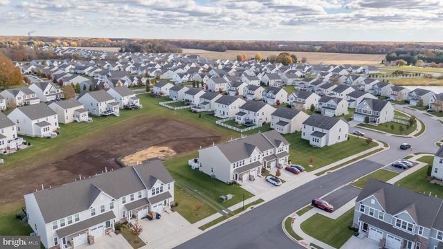 527 SWANSEA DR, Middletown, DE 19709