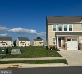 527 SWANSEA DR, Middletown, DE 19709