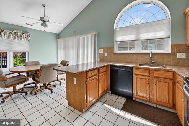732 CASCADE DR N, Mount Laurel, NJ 08054