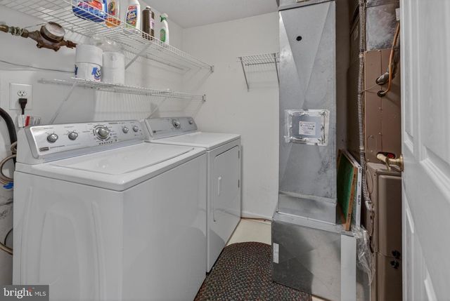 732 CASCADE DR N, Mount Laurel, NJ 08054