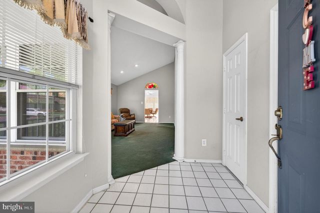 732 CASCADE DR N, Mount Laurel, NJ 08054