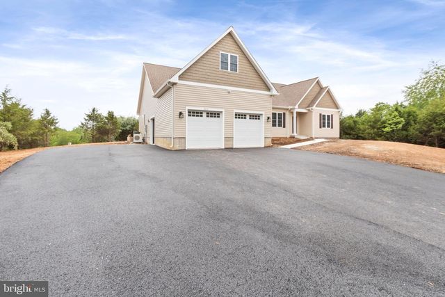 2012 DOZER LN., Catlett, VA 20119