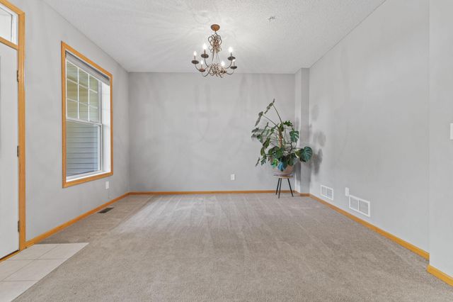 13892 52nd Avenue N, Plymouth, MN 55446
