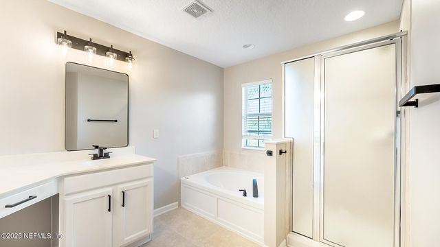 1618 TIMBER CROSSING Lane, Jacksonville, FL 32225