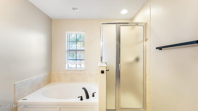 1618 TIMBER CROSSING Lane, Jacksonville, FL 32225