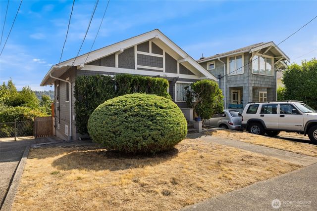 1722 Dexter Avenue N, Seattle, WA 98109