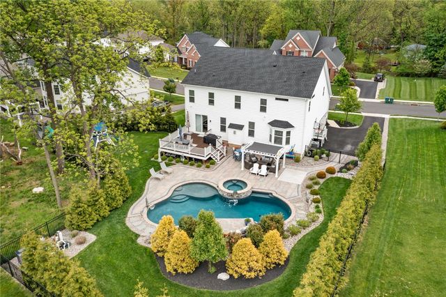 6436 Fox Glove Lane, Upper Saucon Twp, PA 18034