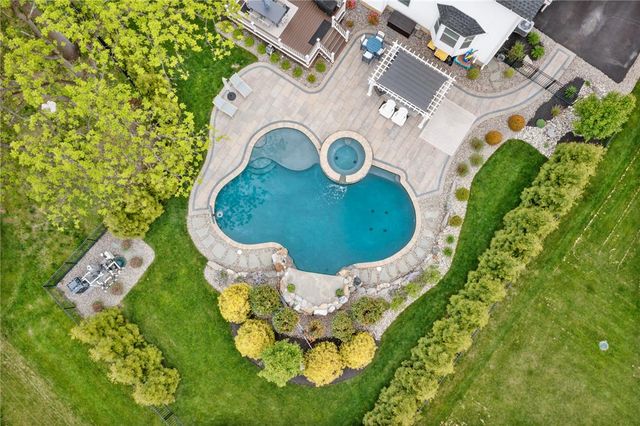 6436 Fox Glove Lane, Upper Saucon Twp, PA 18034