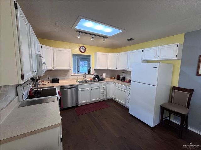 840 Santa Anna Drive, Alamo, TX 78516