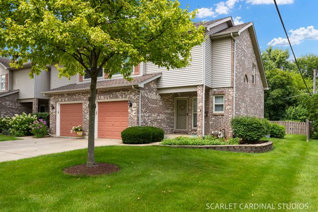 526 E Highland Avenue, Villa Park, IL 60181
