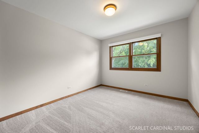 526 E Highland Avenue, Villa Park, IL 60181