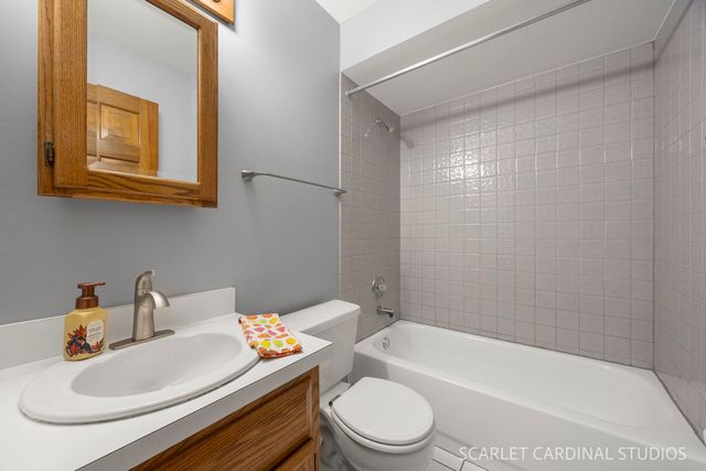 526 E Highland Avenue, Villa Park, IL 60181