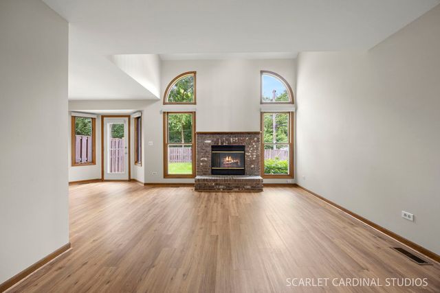 526 E Highland Avenue, Villa Park, IL 60181