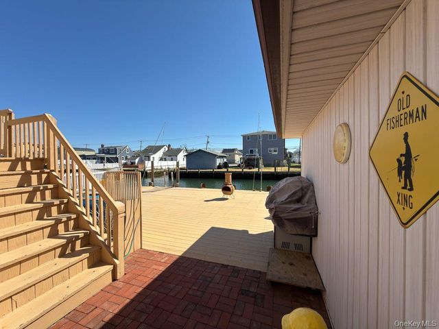 2591 Island Channel Road, Seaford, NY 11783