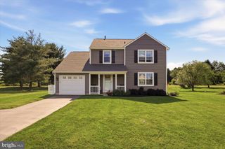 37 COPPERLEAF DR, Newtown, PA 18940