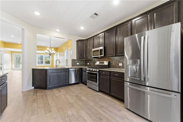 321 Cottonwood Circle, Peachtree City, GA 30269