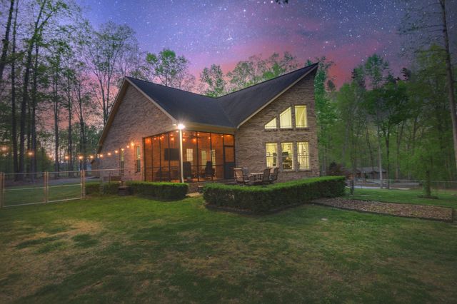 750 Davis Spring Rd, Tullahoma, TN 37388