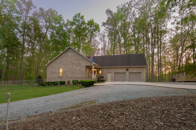 750 Davis Spring Rd, Tullahoma, TN 37388