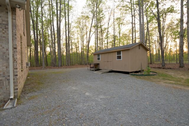 750 Davis Spring Rd, Tullahoma, TN 37388