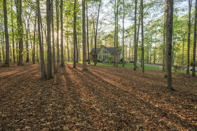 750 Davis Spring Rd, Tullahoma, TN 37388