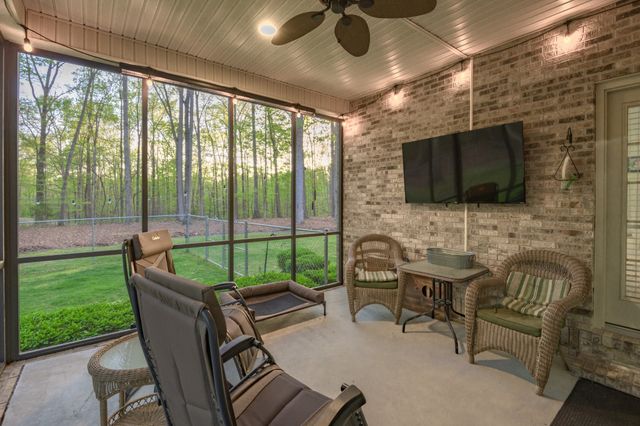 750 Davis Spring Rd, Tullahoma, TN 37388