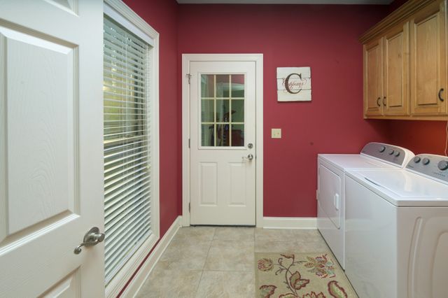 750 Davis Spring Rd, Tullahoma, TN 37388