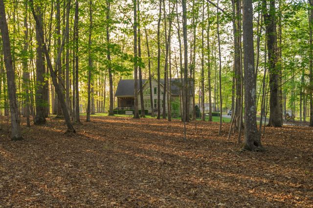 750 Davis Spring Rd, Tullahoma, TN 37388