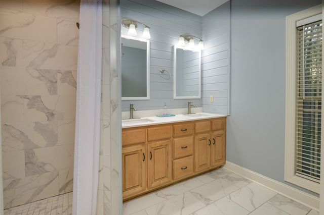 750 Davis Spring Rd, Tullahoma, TN 37388