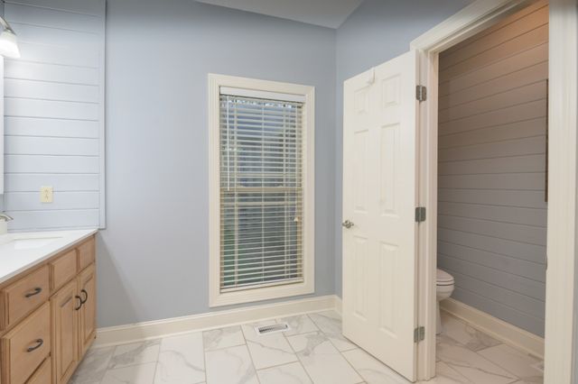 750 Davis Spring Rd, Tullahoma, TN 37388