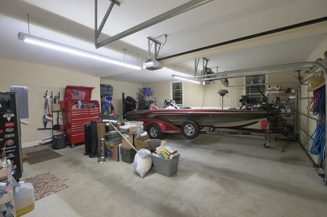 750 Davis Spring Rd, Tullahoma, TN 37388