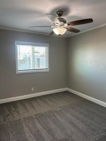 720 E Worth Space 76 Avenue, Porterville, CA 93257