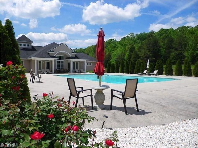 212 Potters Landing, Denton, NC 27239