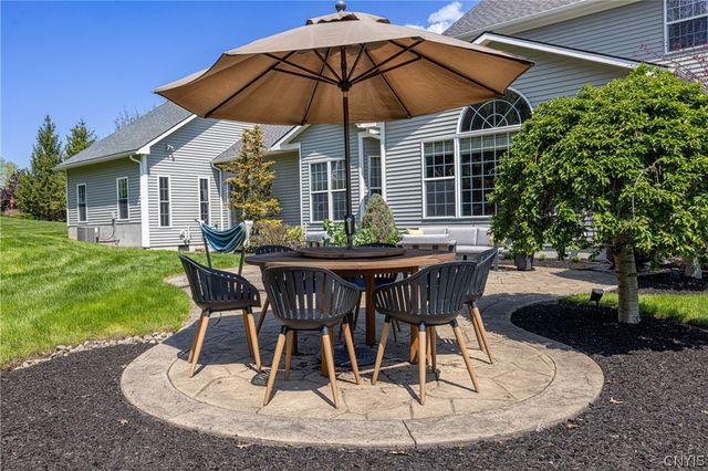 8304 Preserve Parkway, Pompey, NY 13104