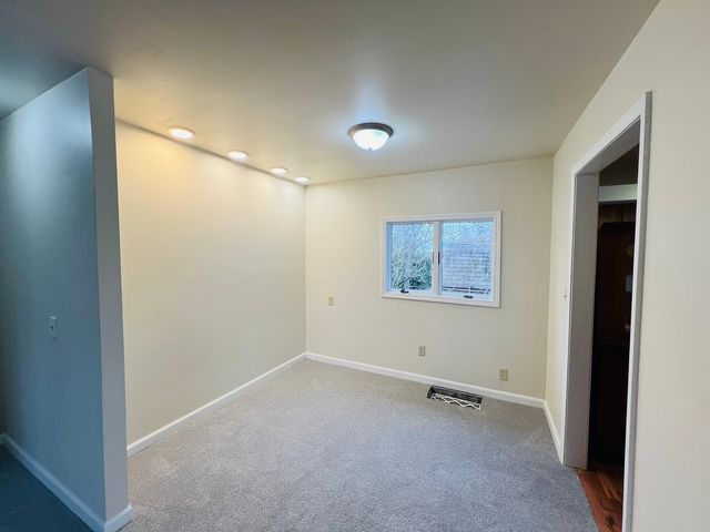 1007 Murphy Street, Eldorado, IL 62930