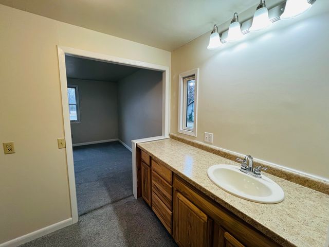 1007 Murphy Street, Eldorado, IL 62930