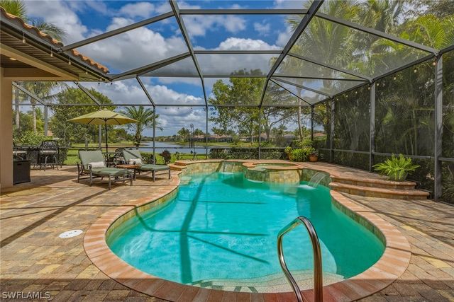 9505 Campanile CIR, Naples, FL 34114