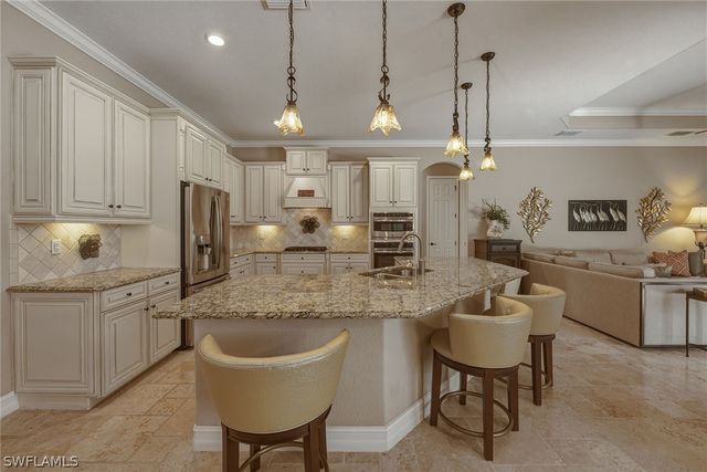 9505 Campanile CIR, Naples, FL 34114