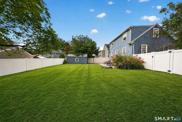 421 Wakelee Avenue, Stratford, CT 06614