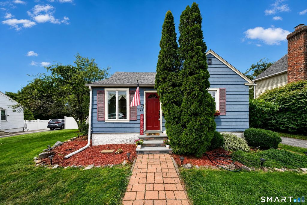 421 Wakelee Avenue, Stratford, CT 06614