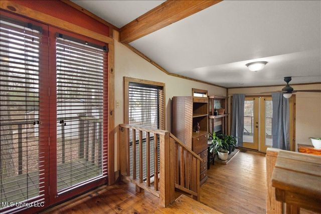 806 E Dewey Camp Drive, Florence, MS 39073