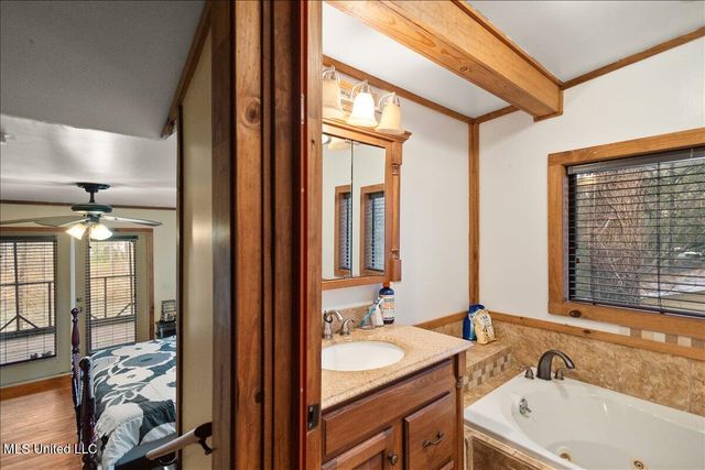 806 E Dewey Camp Drive, Florence, MS 39073