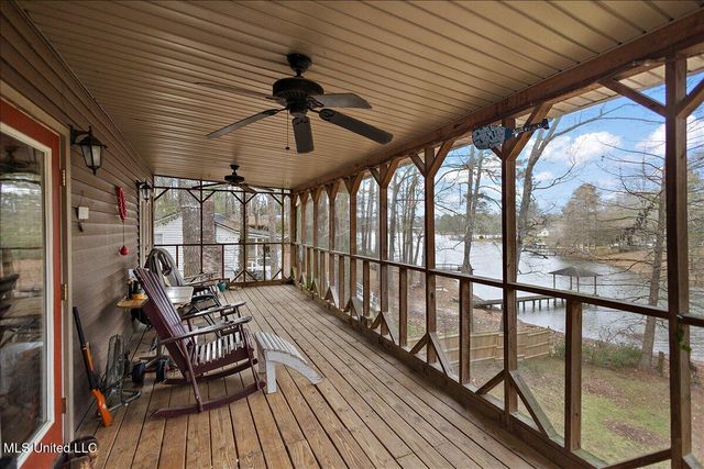 806 E Dewey Camp Drive, Florence, MS 39073