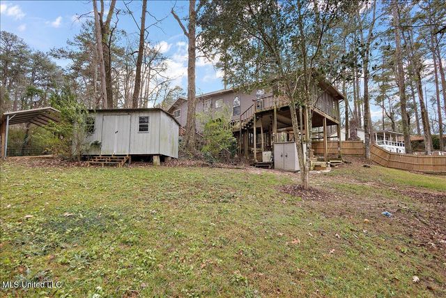 806 E Dewey Camp Drive, Florence, MS 39073