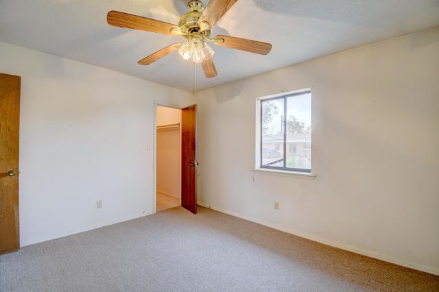 823 La Luz Drive, Belen, NM 87002
