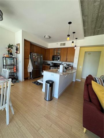 563 SE Memorial SE Drive 401, Atlanta, GA 30312