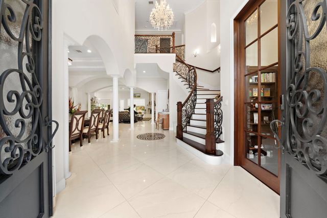 9761 Westview Drive, Houston, TX 77055