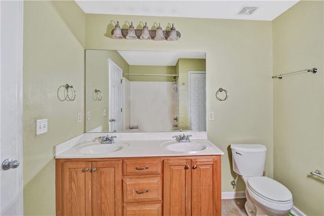 136 Joshua Circle, Brunswick, GA 31525